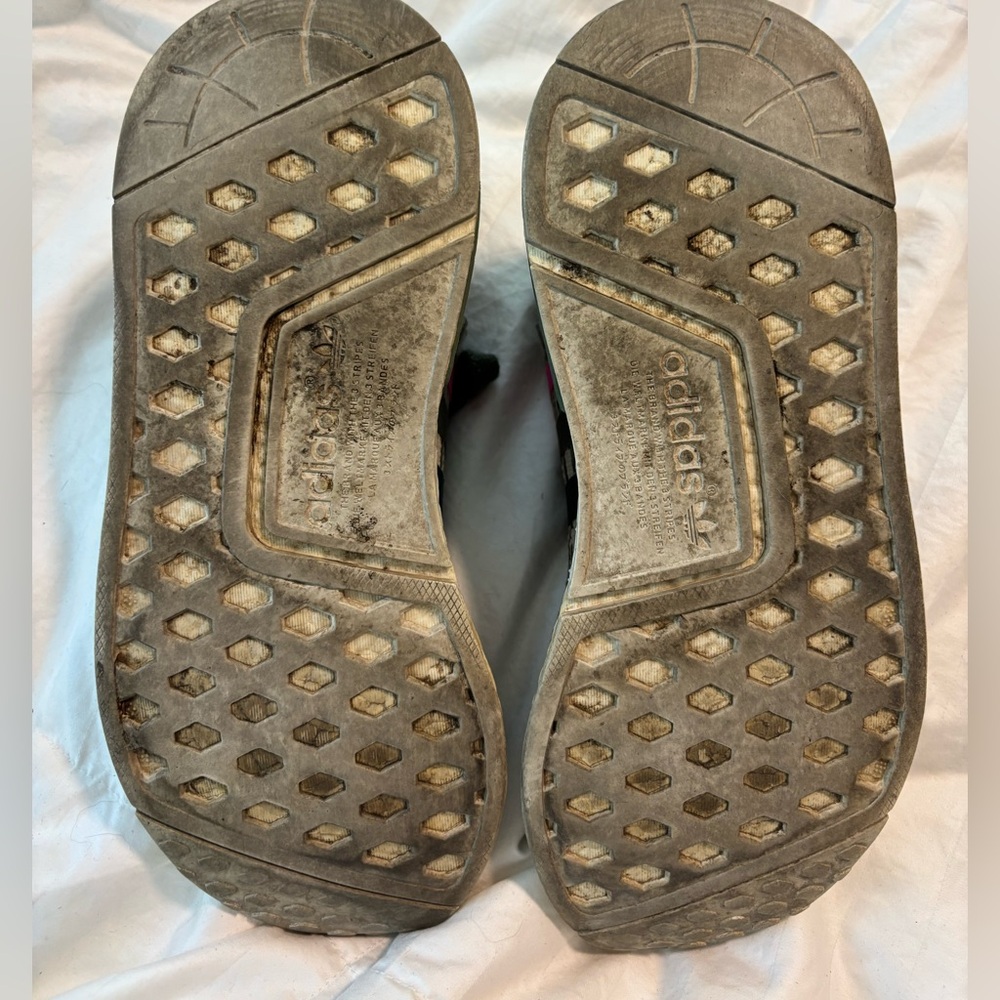 Adidas NMD R1 - Picture 6 of 7